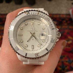 White Stainless Steal Watch